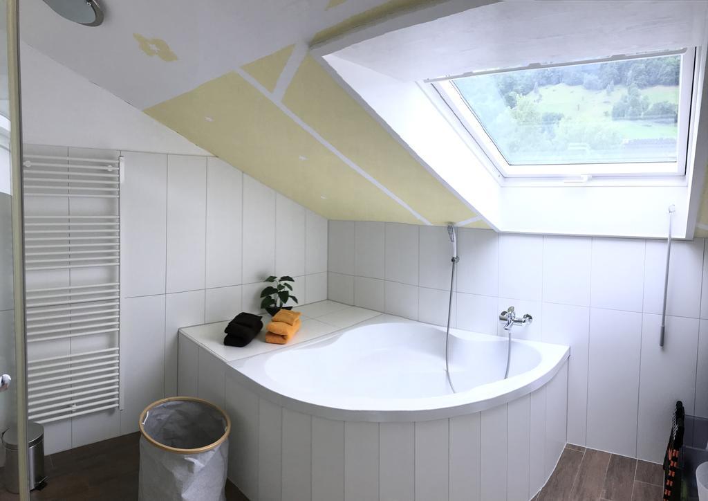 Haus Eleisa Apartment Brunnen Luaran gambar